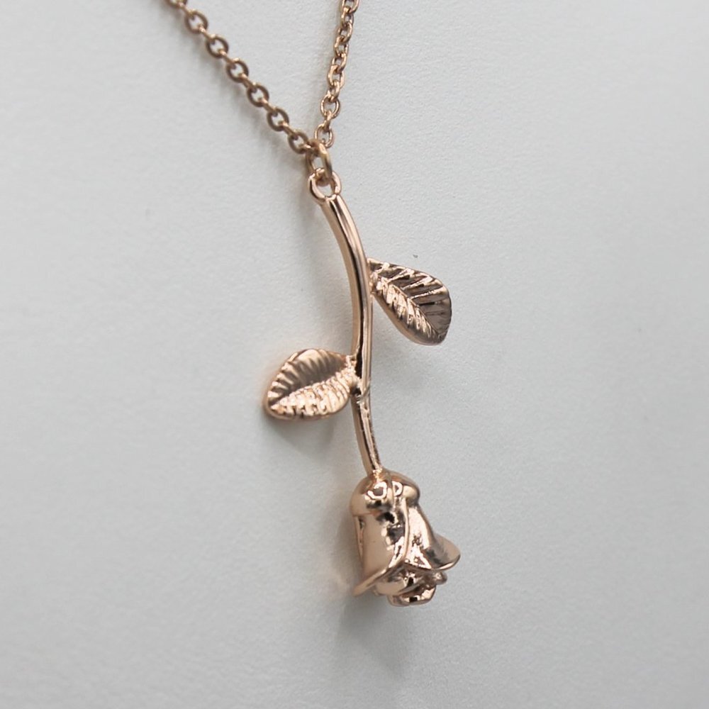 Jewelry Necklace Rose Flower Romantic Romance Elegant Beautiful Minimalist New